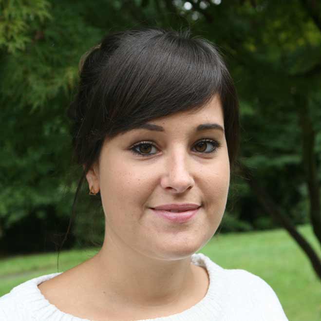Porträtfoto von Frau Altwicker-Rößler